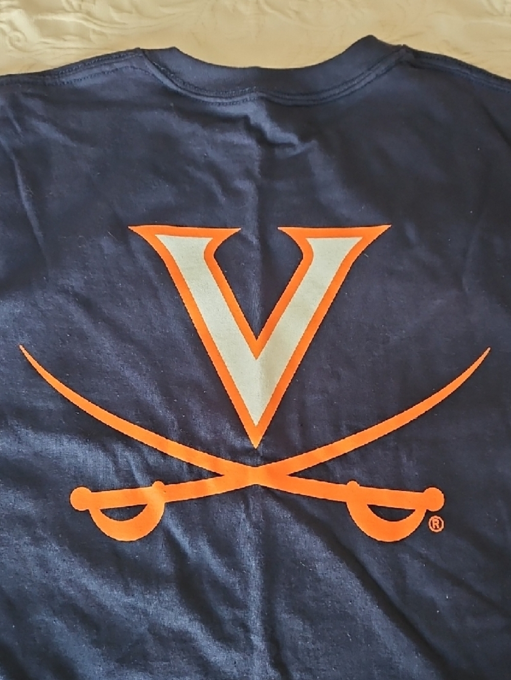 Univeristy of Virginia Cavaliers T-Shirt - Picture 5 of 6